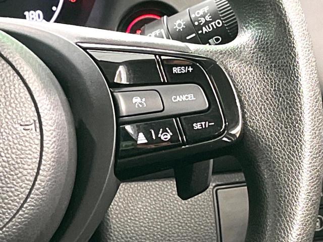 ヴェゼル ｅ：ＨＥＶ　Ｘ　ナビ　バックカメラ　衝突軽減　ＥＴＣ　ＬＥＤヘッド　レーダークルーズ　コーナーセンサー　電子パーキング　オートホールド　オートエアコン　スマートキー（6枚目）