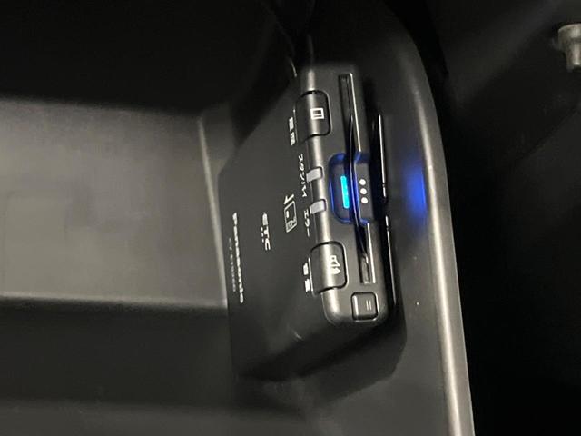 ヴェゼル ｅ：ＨＥＶ　Ｘ　ナビ　バックカメラ　衝突軽減　ＥＴＣ　ＬＥＤヘッド　レーダークルーズ　コーナーセンサー　電子パーキング　オートホールド　オートエアコン　スマートキー（7枚目）