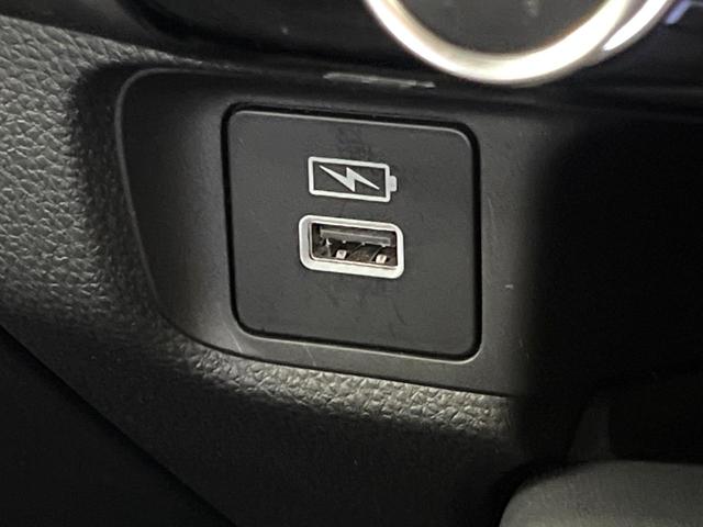 ヴェゼル ｅ：ＨＥＶ　Ｘ　ナビ　バックカメラ　衝突軽減　ＥＴＣ　ＬＥＤヘッド　レーダークルーズ　コーナーセンサー　電子パーキング　オートホールド　オートエアコン　スマートキー（43枚目）
