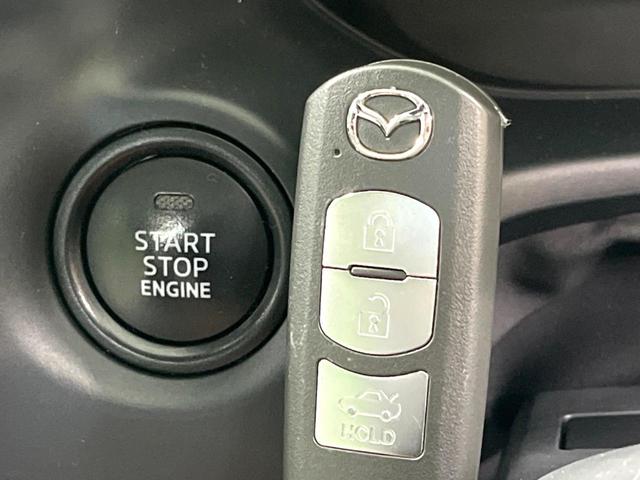 アクセラ １５Ｓ　Ｌパッケージ　純正ナビ　白革シート　全周囲カメラ　フルセグ　シートヒーター　パワーシート　シートメモリー　ＢＳＭ　ドラレコ　ＬＥＤヘッド　レーダークルーズ　衝突軽減　オートエアコン　スマートキー（56枚目）