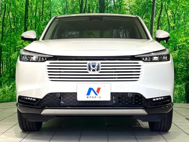 ヴェゼル ｅ：ＨＥＶ　Ｚ　登録済未使用車　純正９インチナビ　ＥＴＣ　ＬＥＤヘッド　レーダークルーズ　置くだけ充電　パワーバックドア　ホンダセンシング　電子パーキング　オートホールド（15枚目）