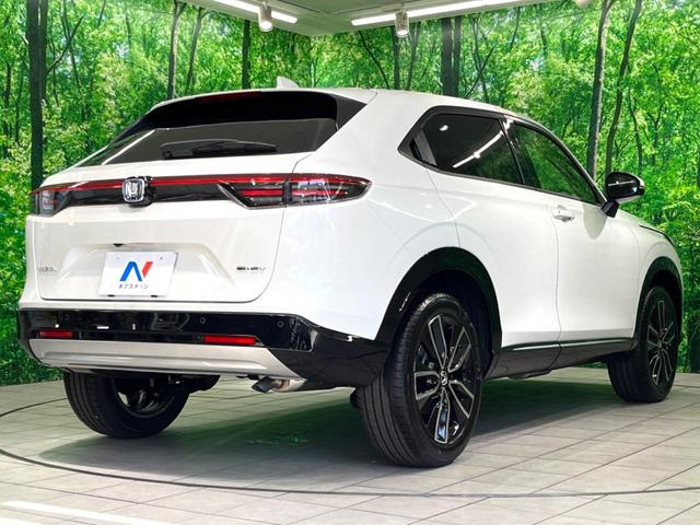 ヴェゼル ｅ：ＨＥＶ　Ｚ　登録済未使用車　純正９インチナビ　ＥＴＣ　ＬＥＤヘッド　レーダークルーズ　置くだけ充電　パワーバックドア　ホンダセンシング　電子パーキング　オートホールド（18枚目）