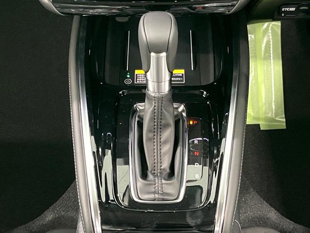 ヴェゼル ｅ：ＨＥＶ　Ｚ　登録済未使用車　純正９インチナビ　ＥＴＣ　ＬＥＤヘッド　レーダークルーズ　置くだけ充電　パワーバックドア　ホンダセンシング　電子パーキング　オートホールド（41枚目）