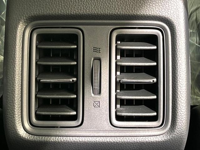 ヴェゼル ｅ：ＨＥＶ　Ｚ　登録済未使用車　純正９インチナビ　ＥＴＣ　ＬＥＤヘッド　レーダークルーズ　置くだけ充電　パワーバックドア　ホンダセンシング　電子パーキング　オートホールド（61枚目）