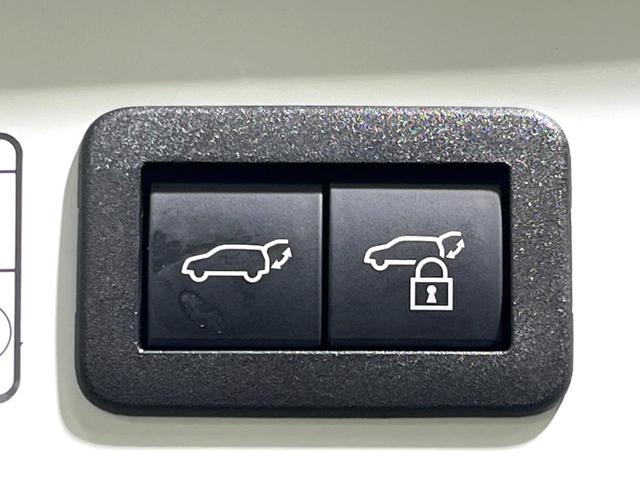 カローラクロス ハイブリッド　Ｚ　純正１０インチＤＡ　フルセグ　バックカメラ　ＢＳＭ　ルーフレール　パワーバックドア　ＥＴＣ　シートヒーター　Ｂｌｕｅｔｏｏｔｈ　ＬＥＤヘッド　オートエアコン　電子パーキング（32枚目）
