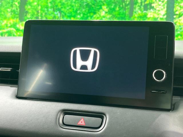 ヴェゼル ｅ：ＨＥＶ　Ｚ　純正９インチナビ　バックカメラ　パワーバックドア　フルセグ　Ｂｌｕｅｔｏｏｔｈ　レーダークルーズ　衝突軽減　ＬＥＤヘッド　ＥＴＣ　コーナーセンサー　ハーフレザーシート（3枚目）