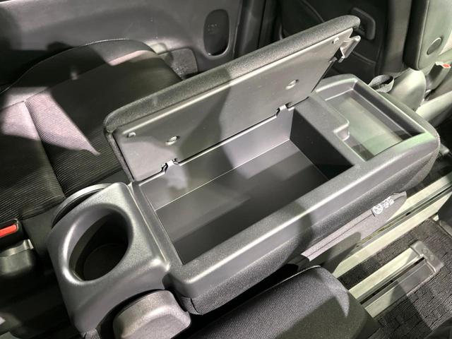 セレナ ハイウェイスター　ＶセレクションＩＩ　１０インチナビ　後席モニター　プロパイロット　全周囲カメラ　デジタルミラー　両側電動　ＬＥＤヘッド　レーダークルーズ　フルセグ　Ｂｌｕｅｔｏｏｔｈ　電子パーキング　オートホール（42枚目）
