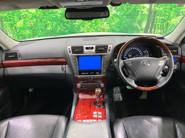 ＬＳ ＬＳ６００ｈ　バージョンＵ　Ｉパッケージ　４ＷＤ　サンルーフ　純正ナビ　黒革　バックカメラ　ＥＴＣ　ＬＥＤヘッド　パワーシート　クルーズコントロール　フルセグ　Ｂｌｕｅｔｏｏｔｈ　コーナーセンサー　ステアリングヒーター　シートメ（2枚目）
