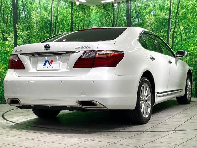 ＬＳ ＬＳ６００ｈ　バージョンＵ　Ｉパッケージ　４ＷＤ　サンルーフ　純正ナビ　黒革　バックカメラ　ＥＴＣ　ＬＥＤヘッド　パワーシート　クルーズコントロール　フルセグ　Ｂｌｕｅｔｏｏｔｈ　コーナーセンサー　ステアリングヒーター　シートメ（18枚目）