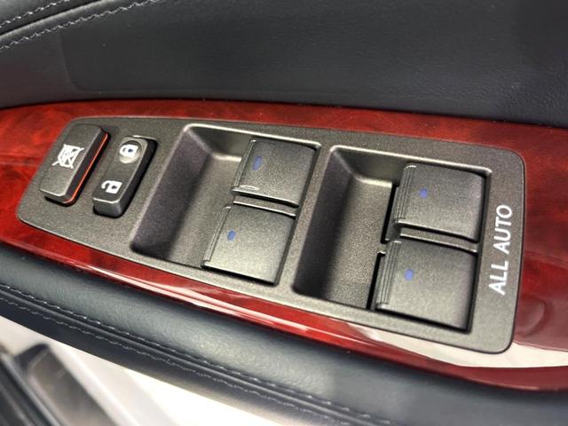 ＬＳ ＬＳ６００ｈ　バージョンＵ　Ｉパッケージ　４ＷＤ　サンルーフ　純正ナビ　黒革　バックカメラ　ＥＴＣ　ＬＥＤヘッド　パワーシート　クルーズコントロール　フルセグ　Ｂｌｕｅｔｏｏｔｈ　コーナーセンサー　ステアリングヒーター　シートメ（50枚目）