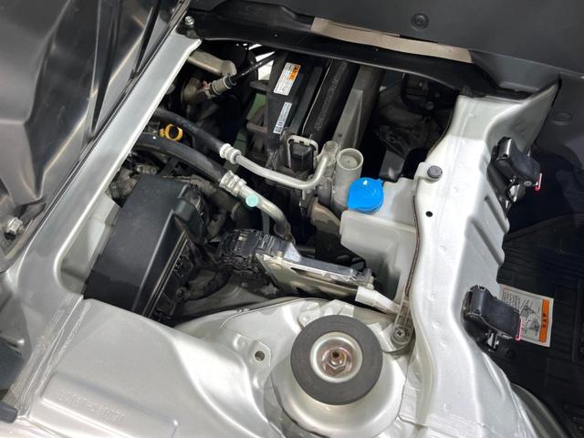 キャリイトラック ＫＣエアコン・パワステ　４ＷＤ　ＭＴ車　オーディオ　ドアバイザー　スペアタイヤ　エアコン（19枚目）