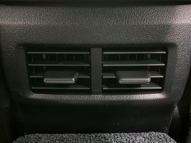 ＩＳ ＩＳ３００ｈ　バージョンＬ　純正ナビ　黒革　衝突軽減　ＥＴＣ　バックカメラ　ＬＥＤヘッド　レーダークルーズ　フルセグ　Ｂｌｕｅｔｏｏｔｈ　パワーシート　ＢＳＭ　ステアリングヒーター　シートベンチレーション　サン（61枚目）