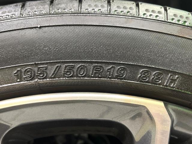 プリウス Ｚ　モデリスタエアロ　サンルーフ　純正１２インチナビ　全周囲カメラ　ＢＳＭ　シートベンチレーション　パワーシート　衝突軽減（33枚目）