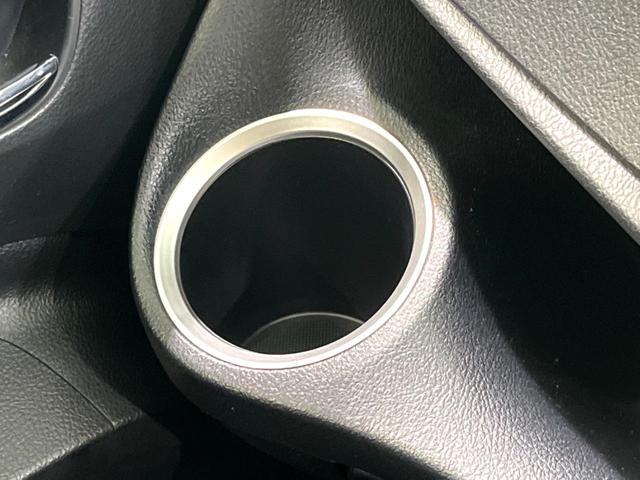 シエンタ ハイブリッドＧ　純正ナビ　両側電動　衝突軽減　ドラレコ　ＥＴＣ　バックカメラ　シートヒーター　ＬＥＤヘッド　フルセグ　Ｂｌｕｅｔｏｏｔｈ　オートエアコン　スマートキー（60枚目）