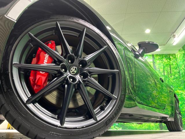 ＧＲ８６ ＲＺ　ＭＴ車　９型ＤＡ　ブレンボキャリパー　バックカメラ　衝突被害軽減システム　レーダークルーズ　禁煙車　ハーフレザーシート　コーナーセンサー　スマートキー　ＬＥＤヘッド　車線逸脱警報（14枚目）