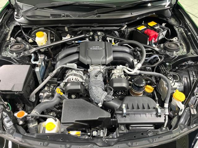 ＧＲ８６ ＲＺ　ＭＴ車　９型ＤＡ　ブレンボキャリパー　バックカメラ　衝突被害軽減システム　レーダークルーズ　禁煙車　ハーフレザーシート　コーナーセンサー　スマートキー　ＬＥＤヘッド　車線逸脱警報（19枚目）