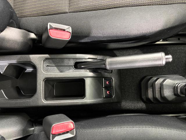 ジムニー XL AT車 オーディオ 4WD ETC シートヒーター オートライト プッシュスタート 電動格納ミラー アイドリングストップ 純正16インチアルミホイール(40枚目)