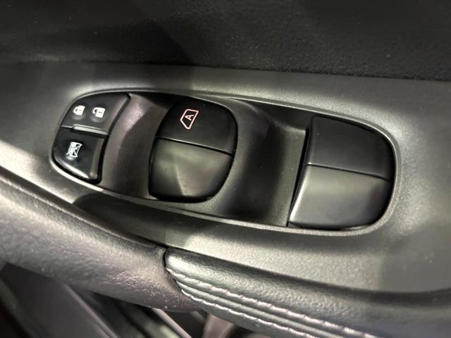 エクストレイル ２０Ｘ　ハイブリッド　純正ナビ　全周囲カメラ　デジタルミラー　ルーフレール　ＨＩＤヘッド　ドラレコ　フルセグ　Ｂｌｕｅｔｏｏｔｈ　オートエアコン　スマートキー（51枚目）