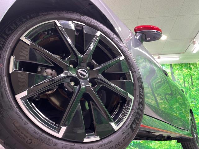 オーラ ニスモ NISMOエアロ メーカー9インチナビ 全周囲カメラ プロパイロット 三眼LEDヘッド ドラレコ ETC BSM フルセグ Bluetooth 電子パーキング オートホールド(14枚目)