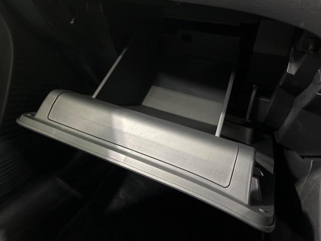 オーラ ニスモ NISMOエアロ メーカー9インチナビ 全周囲カメラ プロパイロット 三眼LEDヘッド ドラレコ ETC BSM フルセグ Bluetooth 電子パーキング オートホールド(37枚目)