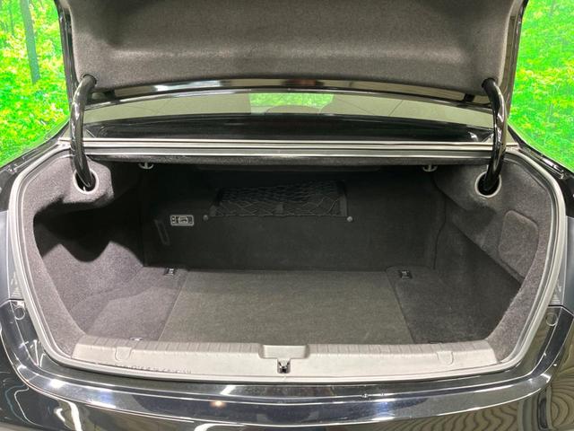レジェンド ハイブリッド　ＥＸ　サンルーフ　純正ナビ　黒革　ＫＲＥＬＬオーディオ　全周囲カメラ　パワーシート　ＥＴＣ　ドラレコ　ＢＳＭ　ＬＥＤヘッド　コーナーセンサー　衝突軽減　クルーズコントロール（11枚目）