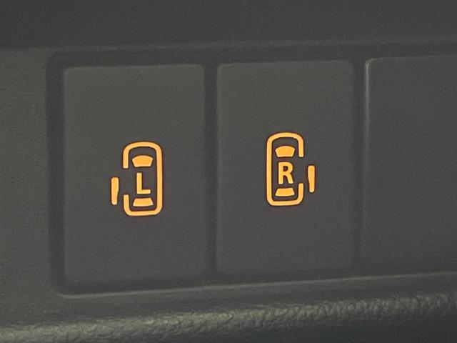 スペーシアギア ハイブリッドＸＺ　ターボ　純正８インチナビ　両側電動　バックカメラ　ＥＴＣ　ドラレコ　衝突軽減　ＬＥＤヘッド　コーナーセンサー　ルーフレール　シートヒーター　オートエアコン（5枚目）