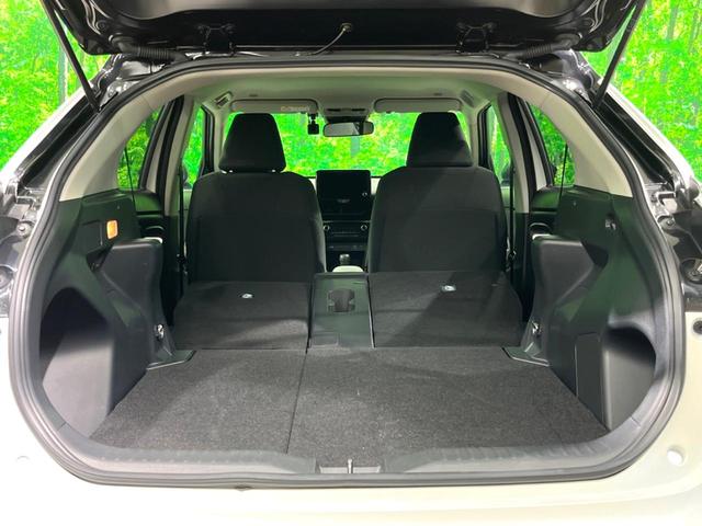 ヤリスクロス Ｇ　純正８インチＤＡ　フルセグ　バックカメラ　ドラレコ　ＥＴＣ　衝突軽減　レーダークルーズ　Ｂｌｕｅｔｏｏｔｈ　電子パーキング　オートホールド　オートエアコン　スマートキー（11枚目）