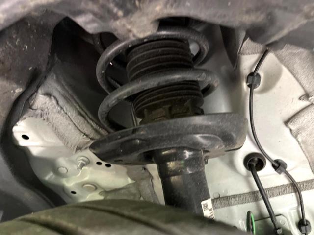 ヤリスクロス Ｇ　純正８インチＤＡ　フルセグ　バックカメラ　ドラレコ　ＥＴＣ　衝突軽減　レーダークルーズ　Ｂｌｕｅｔｏｏｔｈ　電子パーキング　オートホールド　オートエアコン　スマートキー（20枚目）