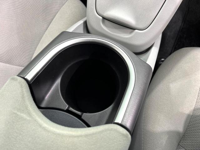 プリウス S モデリスタエアロ 8型ナビ バックカメラ スマートキー HIDヘッド ETC オートライト オートエアコン Bluetooth CD DVD再生 フルセグ LEDフォグ(43枚目)