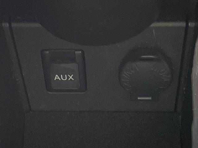 プリウス S モデリスタエアロ 8型ナビ バックカメラ スマートキー HIDヘッド ETC オートライト オートエアコン Bluetooth CD DVD再生 フルセグ LEDフォグ(45枚目)