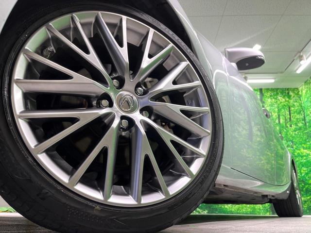 IS IS300h バージョンL ムーンルーフ プリクラッシュ メーカーナビ バックカメラ LEDヘッド スマートキー 純正OP18AW ETC 黒革 レーダークルーズ シートメモリー(14枚目)