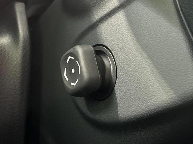 IS IS300h バージョンL ムーンルーフ プリクラッシュ メーカーナビ バックカメラ LEDヘッド スマートキー 純正OP18AW ETC 黒革 レーダークルーズ シートメモリー(52枚目)