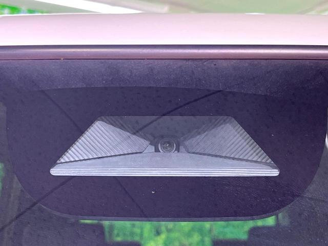 N-BOXカスタム ターボ 純正8型ナビ 両側電動 バックカメラ 衝突軽減 ドラレコ ETC ハーフレザーシート シートヒーター レーダークルーズ LEDヘッド 純正15AW オートエアコン 充電用USBタイプC端子(6枚目)