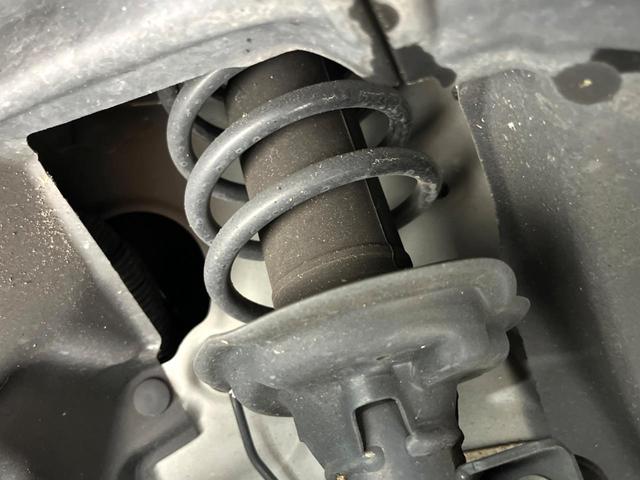 N-BOXカスタム ターボ 純正8型ナビ 両側電動 バックカメラ 衝突軽減 ドラレコ ETC ハーフレザーシート シートヒーター レーダークルーズ LEDヘッド 純正15AW オートエアコン 充電用USBタイプC端子(20枚目)