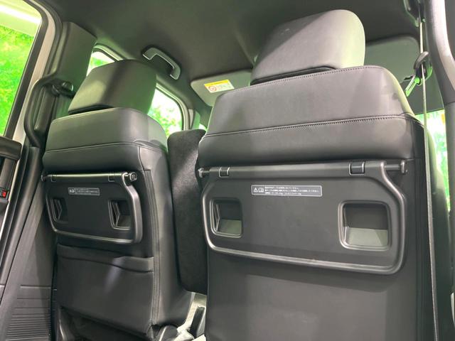 N-BOXカスタム ターボ 純正8型ナビ 両側電動 バックカメラ 衝突軽減 ドラレコ ETC ハーフレザーシート シートヒーター レーダークルーズ LEDヘッド 純正15AW オートエアコン 充電用USBタイプC端子(32枚目)