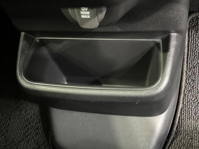 N-BOXカスタム ターボ 純正8型ナビ 両側電動 バックカメラ 衝突軽減 ドラレコ ETC ハーフレザーシート シートヒーター レーダークルーズ LEDヘッド 純正15AW オートエアコン 充電用USBタイプC端子(43枚目)