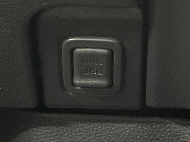 N-BOXカスタム ターボ 純正8型ナビ 両側電動 バックカメラ 衝突軽減 ドラレコ ETC ハーフレザーシート シートヒーター レーダークルーズ LEDヘッド 純正15AW オートエアコン 充電用USBタイプC端子(45枚目)