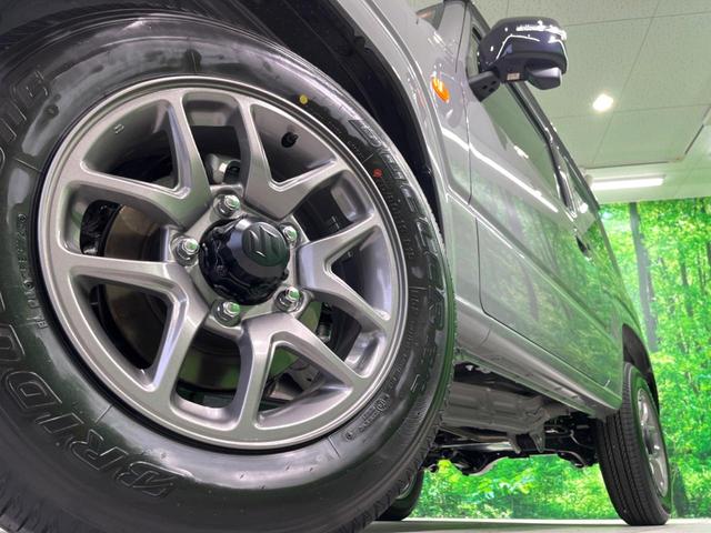 【純正１６インチアルミホイール】外観にマッチした純正アルミホイールを装着しております。各種社外アルミホイールや、スタッドレスタイヤも取扱いしております。是非ご相談ください♪