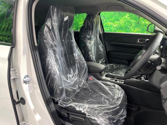 ヴェゼル ｅ：ＨＥＶ　Ｚ　登録済未使用車　純正９インチナビ　全周囲カメラ　フルセグ　パワーバックドア　ＥＴＣ　ブラインドスポットモニター　衝突軽減　レーダークルーズ　前席シートヒーター　ステアリングヒーター　ＬＥＤヘッド（9枚目）