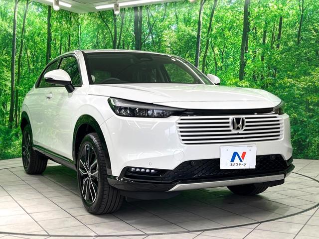 ヴェゼル ｅ：ＨＥＶ　Ｚ　登録済未使用車　純正９インチナビ　全周囲カメラ　フルセグ　パワーバックドア　ＥＴＣ　ブラインドスポットモニター　衝突軽減　レーダークルーズ　前席シートヒーター　ステアリングヒーター　ＬＥＤヘッド（17枚目）