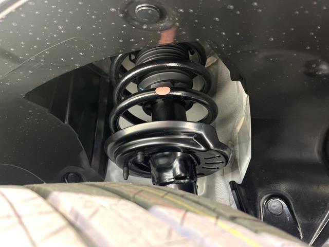 ヴェゼル ｅ：ＨＥＶ　Ｚ　登録済未使用車　純正９インチナビ　全周囲カメラ　フルセグ　パワーバックドア　ＥＴＣ　ブラインドスポットモニター　衝突軽減　レーダークルーズ　前席シートヒーター　ステアリングヒーター　ＬＥＤヘッド（20枚目）