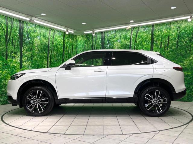 ヴェゼル ｅ：ＨＥＶ　Ｚ　登録済未使用車　純正９インチナビ　全周囲カメラ　フルセグ　パワーバックドア　ＥＴＣ　ブラインドスポットモニター　衝突軽減　レーダークルーズ　前席シートヒーター　ステアリングヒーター　ＬＥＤヘッド（23枚目）