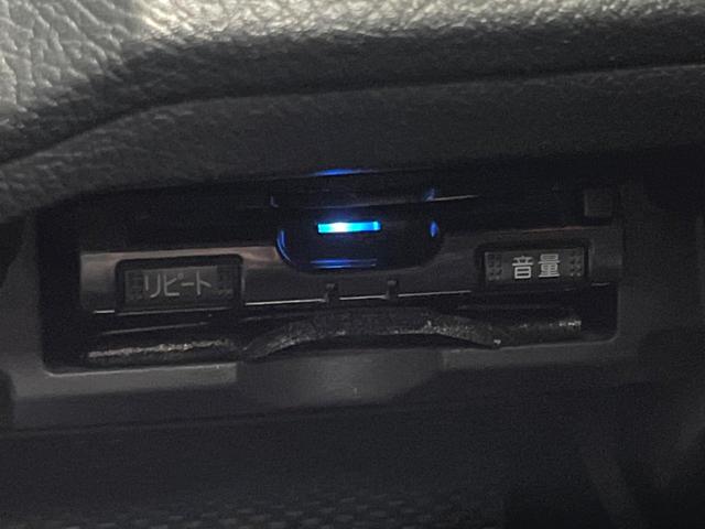 【ＥＴＣ】高速道路の料金所をストレスなく通過！話題のスポットやサービスエリアに多い「スマートＩＣ」利用時は必須のアイテムです。当店でセットアップを実施、ご納車当日からすぐにご利用いただけます！