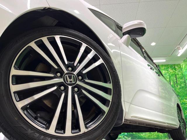 【純正１８インチアルミホイール】外観にマッチした純正アルミホイールを装着しております。各種社外アルミホイールや、スタッドレスタイヤも取扱いしております。是非ご相談ください♪