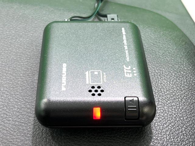 ソリオ Ｇ　電動スライドドア　ＳＤナビバックカメラ　衝突軽減システム　ＥＴＣ（7枚目）