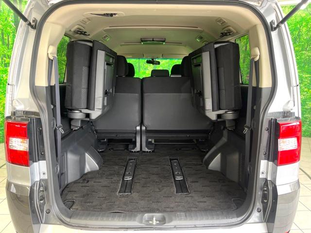 デリカD:5 D パワーパッケージ ディーゼル アルパイン9インチナビ 後席モニター バックカメラ 両側電動スライド 4WD スマートキー HIDヘッド ETC シートヒーター クルーズコントロール オートエアコン(11枚目)