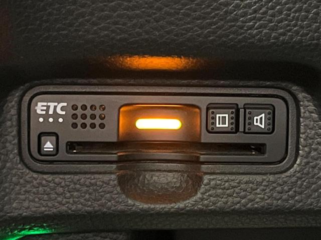 N-BOXカスタム G・Lターボホンダセンシング 純正8インチナビ 両側電動 バックカメラ ワンオーナー シートヒーター ETC 衝突軽減 レーダークルーズ LEDヘッド フルセグ Bluetooth ハーフレザーシート(7枚目)