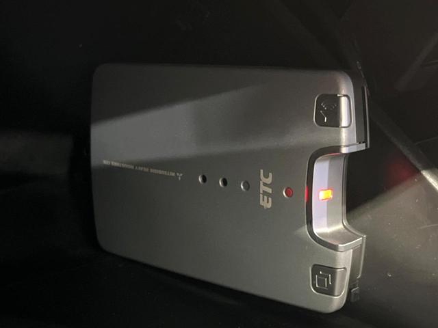 ワゴンR FXリミテッド SDナビ ETC スマートキー オートエアコン 純正14インチアルミホイール アイドリングストップ 電動格納ミラー(4枚目)