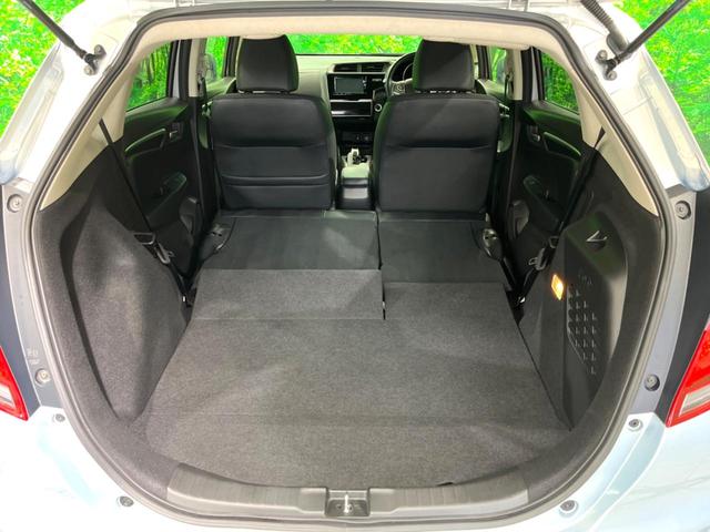 フィットハイブリッド L ホンダセンシング 純正ナビ バックカメラ ETC 衝突軽減 LEDヘッド フルセグ Bluetooth レーダークルーズ オートエアコン スマートキー(11枚目)