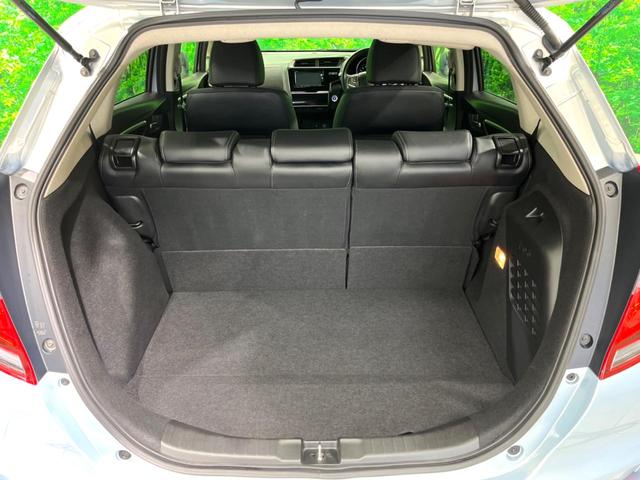 フィットハイブリッド L ホンダセンシング 純正ナビ バックカメラ ETC 衝突軽減 LEDヘッド フルセグ Bluetooth レーダークルーズ オートエアコン スマートキー(29枚目)